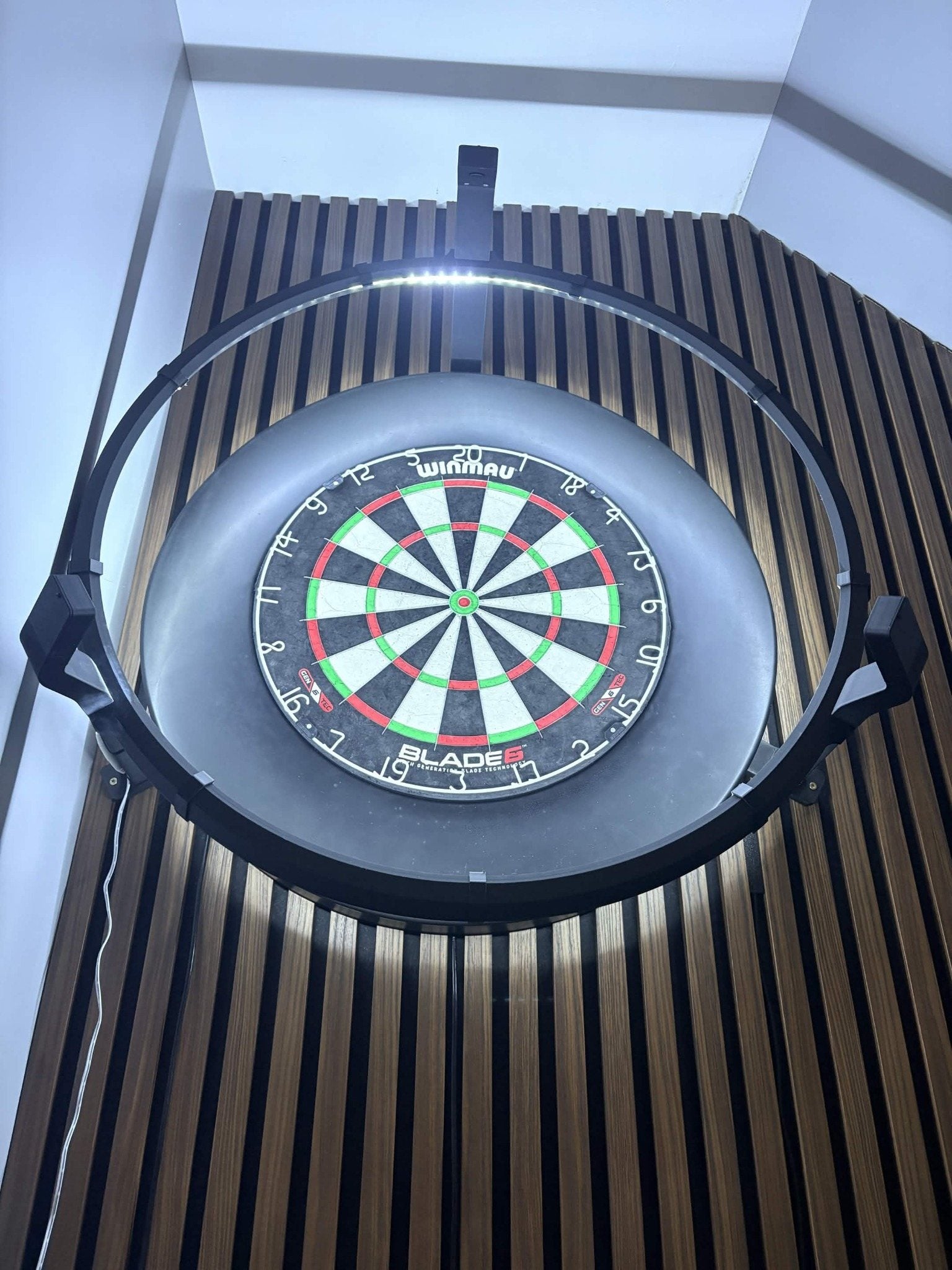 Automatische dartring van 3D.Parts rond een dartbord